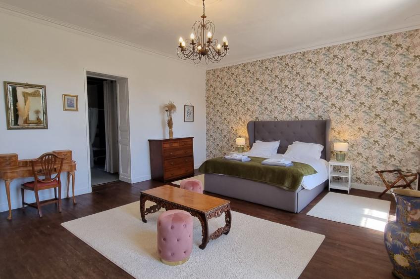 8-Zimmer-Schloss mit Pool und eigenem Park - foto 37