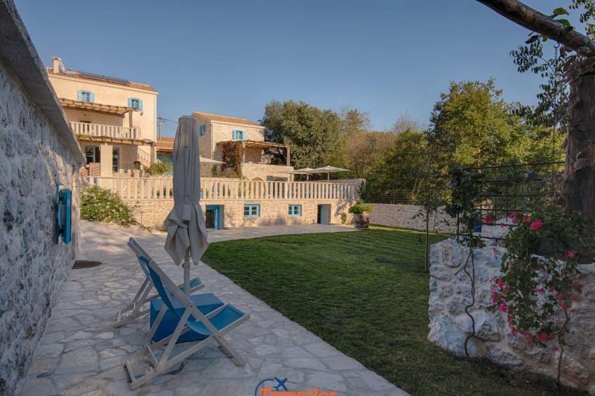 Schöne Steinvilla mit beheiztem Pool und Sauna - foto 15