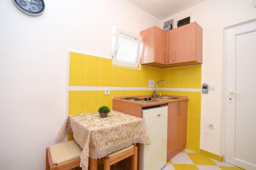 Studio-Apartment mit Balkon - foto 6