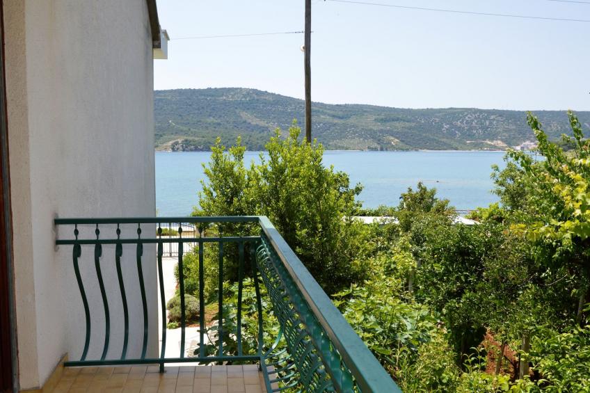 Schöne Wohnung in Poljica mit privatem Parkplatz - foto 21