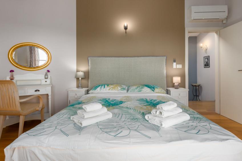 Villa mit Pool, Garten und Sommerküche - foto 25