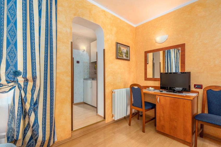Studio mit Balkon - BF-RYZ5Y - foto 15