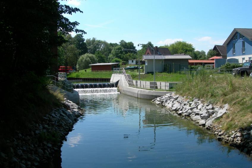 Wasserschleuse in Wesenberg-Strasen - foto 22