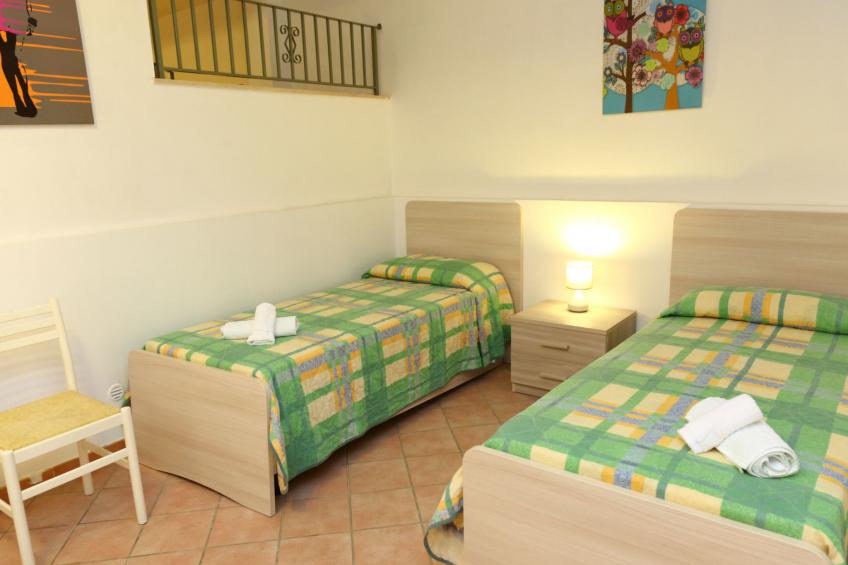 Helle mediterrane Villa mit Veranda und Garten - foto 22