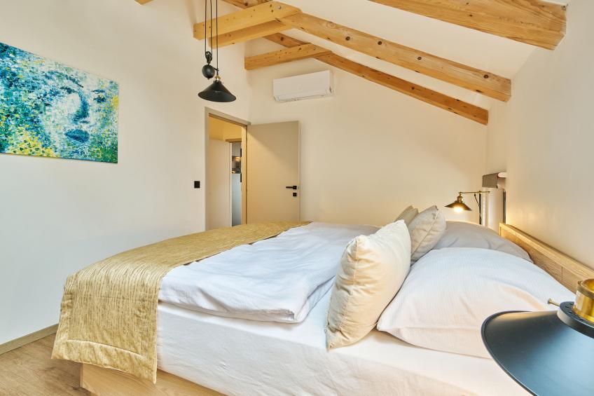 Luxury Mountain Attic with AC & Netflix - foto 9