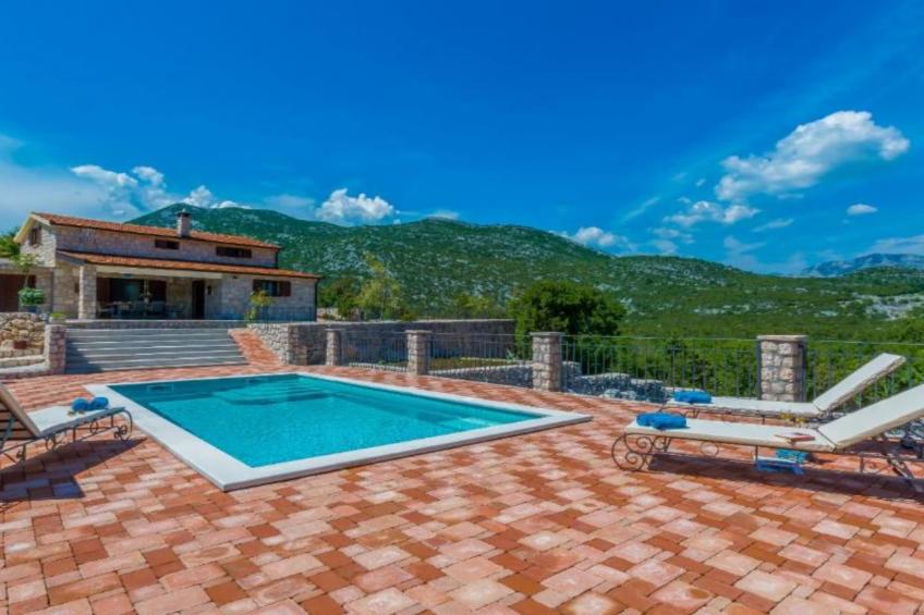 Rustic Haven Villa with swimming pool - foto 45