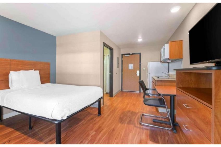 1 FULL BED | NON-SMOKING, KITCHEN - foto 12