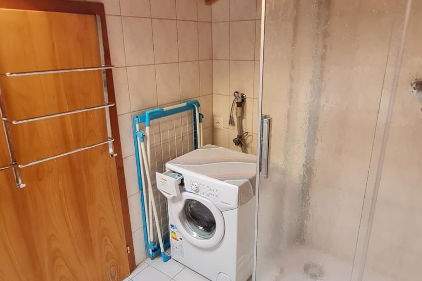 Chalet Haus (bei Einfahrt grosser Nussbaum ) - foto 7