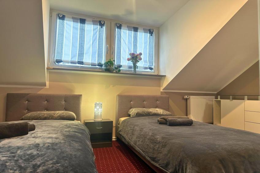 F002 Apartment mit Schlafzimmer DG - foto 15