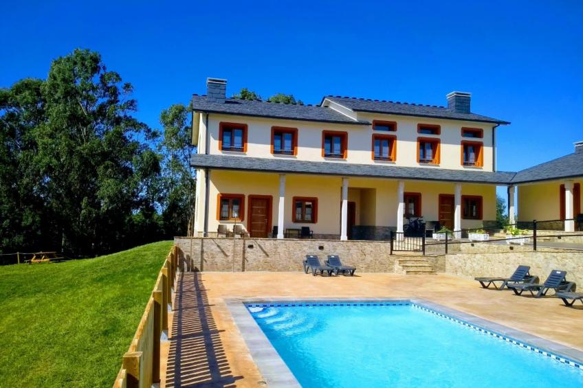 Unterkunft mit Aussicht in "Apartamentos Navalin". - foto 14