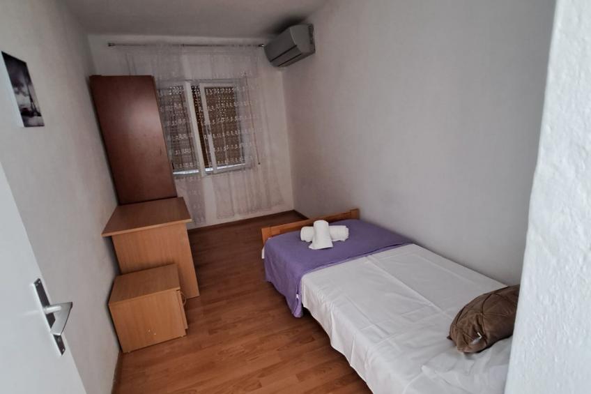 Apartment Marko (ST) - Three Bedroom Apartment with Balcony and Garden View - foto 32