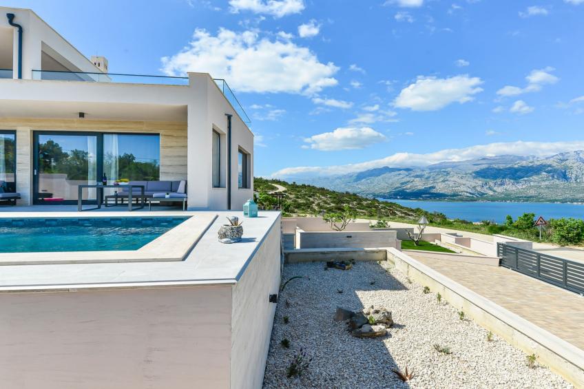 Villa Zariva with pool and panoramic mountain and - foto 3