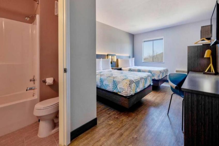 2 Full Beds  Non-Smoking Micfridge - foto 4