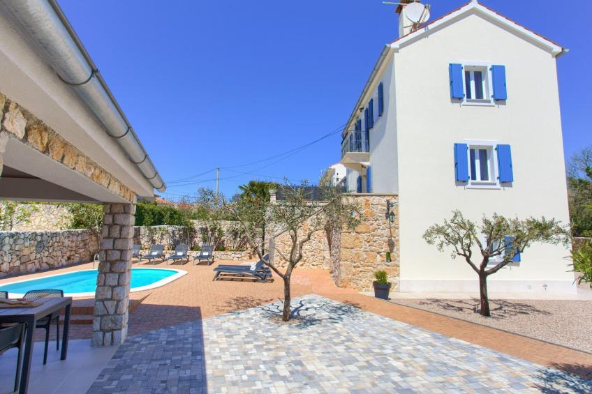 Steinvilla Margaret mit Pool und besonderem Flair - foto 3