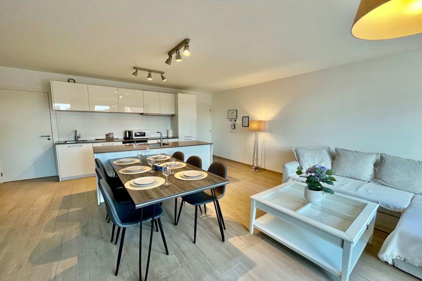 Modern 2BR 1/5 BA Near Diamond District by OneLuxStay - foto 2