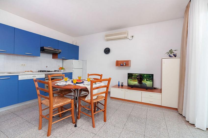 Splendid Beachfront Medveja Apartments - Standard One bedroom Apartment with  Balcony and Sea View 1 - foto 3