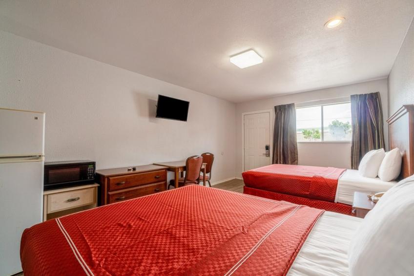 2 Queen Bed Smoking - foto 35