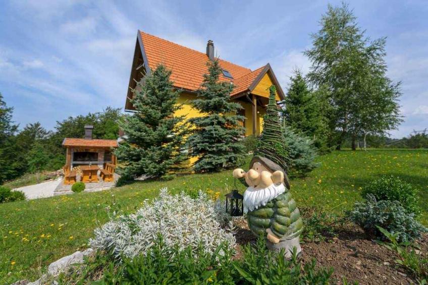 Holiday home with barbecue and terrace - BF-5XXJ9 - foto 3