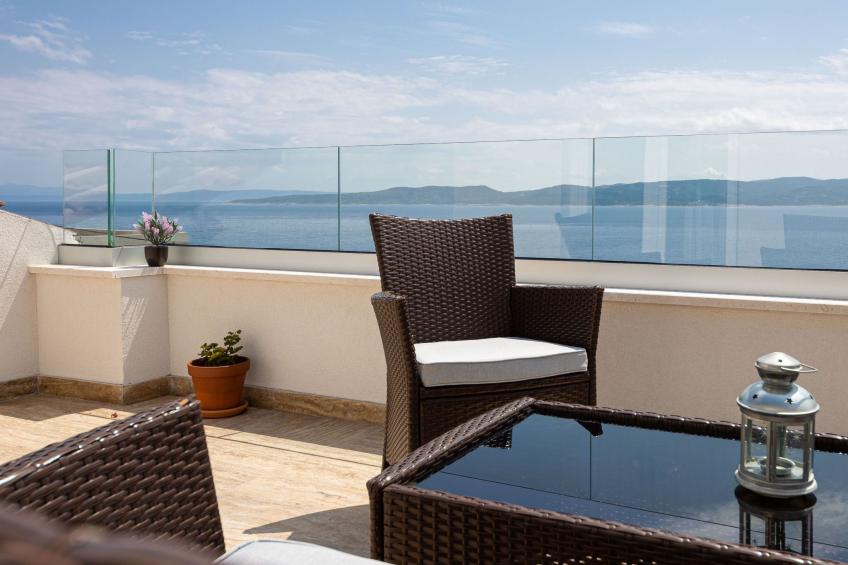 3 Schlafzimmer Villa mit beheiztem Pool und Meerblick - foto 33