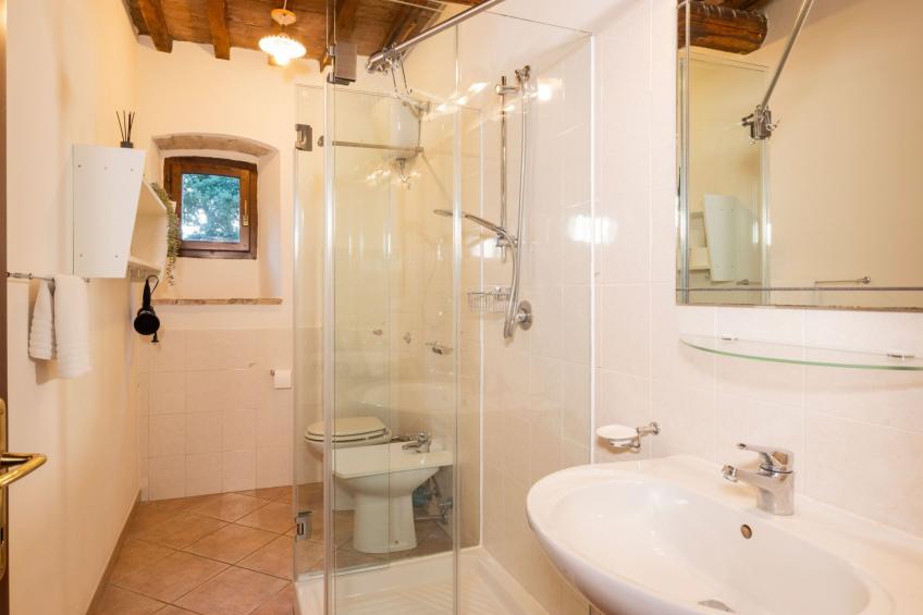 Landgut mit eigenem Parkplatz - foto 11