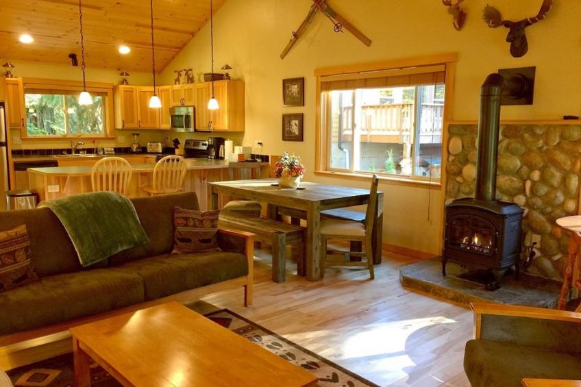 Moderne Hütte mit Whirlpool, Haustieren OK und Wi-Fi - foto 2