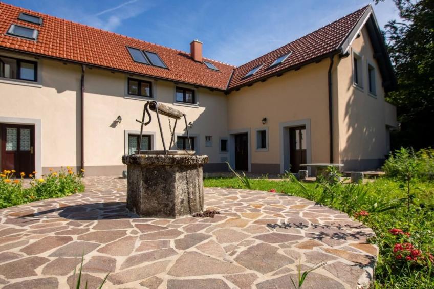 Schönes Apartment in Gozd mit Garten, tollem Ausblick - foto 2