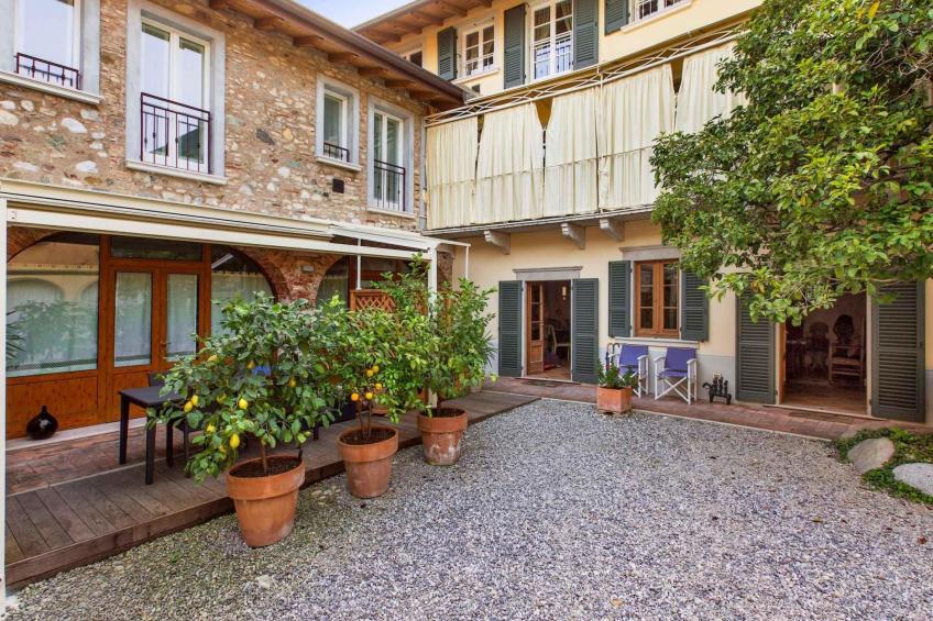 Wohnung mit Terrasse