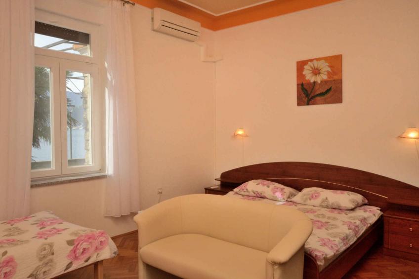Holiday apartment with terrace and grill, by the sea - BF-48NNR - foto 17