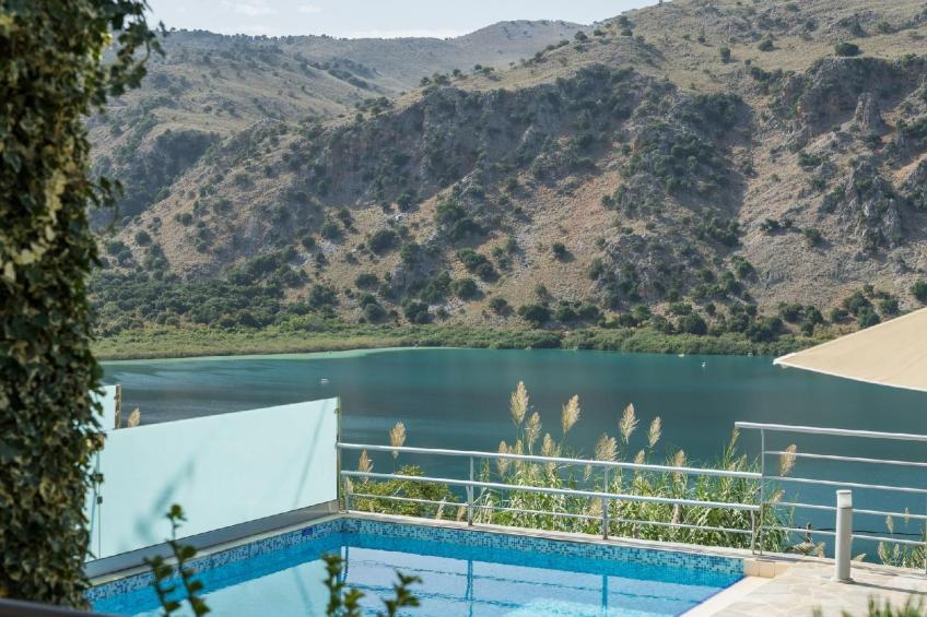 Wunderschöne Villa mit Seeblick und Pool in der Nähe von Restaurants - foto 9