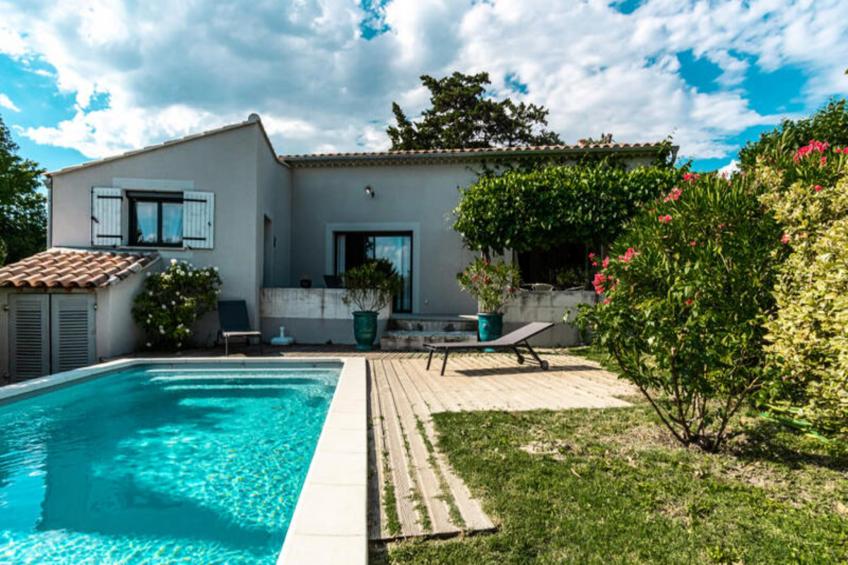 La Verdière - Maison Contemporaine De Plain Pied Avec Jardin Et Piscine Pri