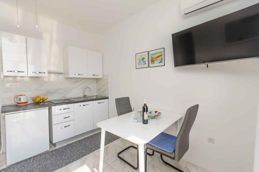 Holiday apartment by the sea with balcony - BF-9K884 - foto 17