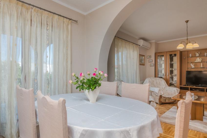 Marina Porat - foto 3