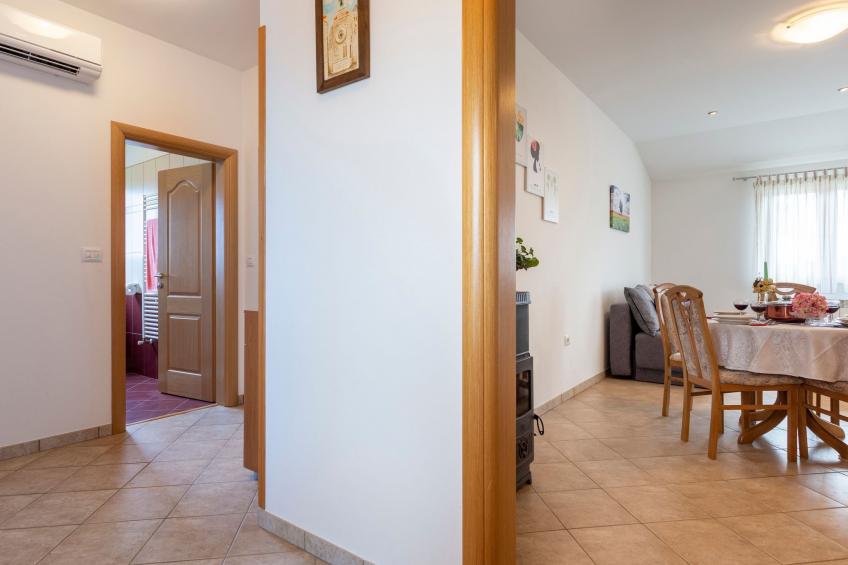 "Villa Mirela" mit Terrasse - foto 29