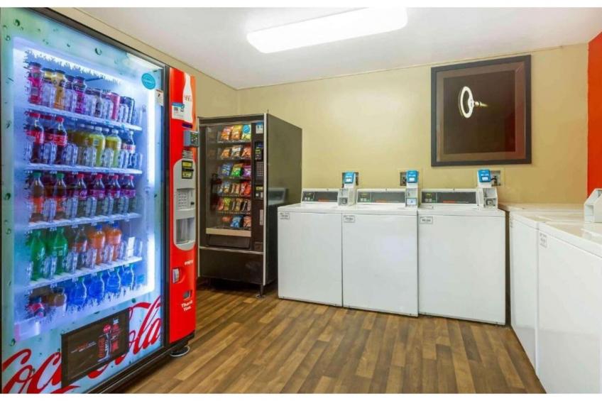 2 Full Beds | Non-Smoking, Kitchen - foto 4