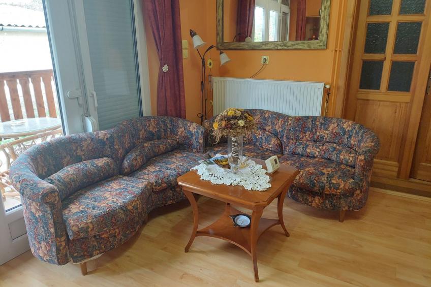 Schönes Ferienhaus mit Pool in ruhiger Lage - foto 7