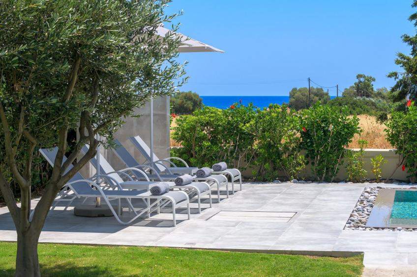 Liebevoll ausgestattetes Haus in ruhiger Lage mit beheiztem Pool und Meerblick - foto 20