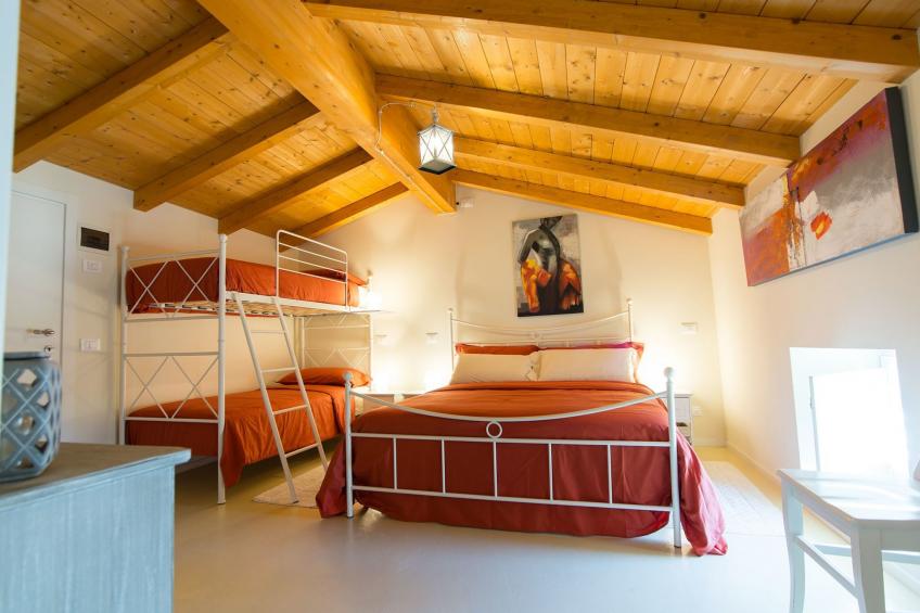 Anwesen mit privatem Garten und Grill - foto 9