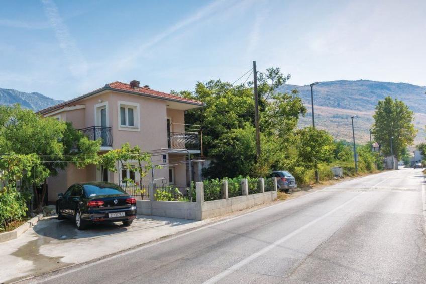 Žrnovnica, Entspannung am Flussufer - foto 18