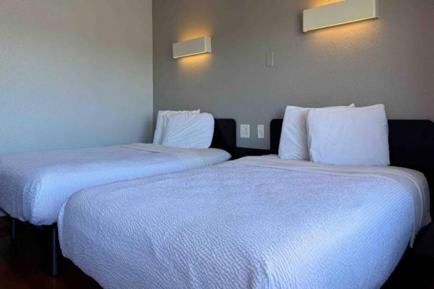 2 Full Beds  Micfridge - foto 10
