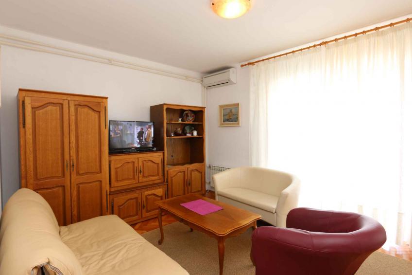 Holiday apartment with satellite TV and 10 sqm balcony - BF-FRJF - foto 9