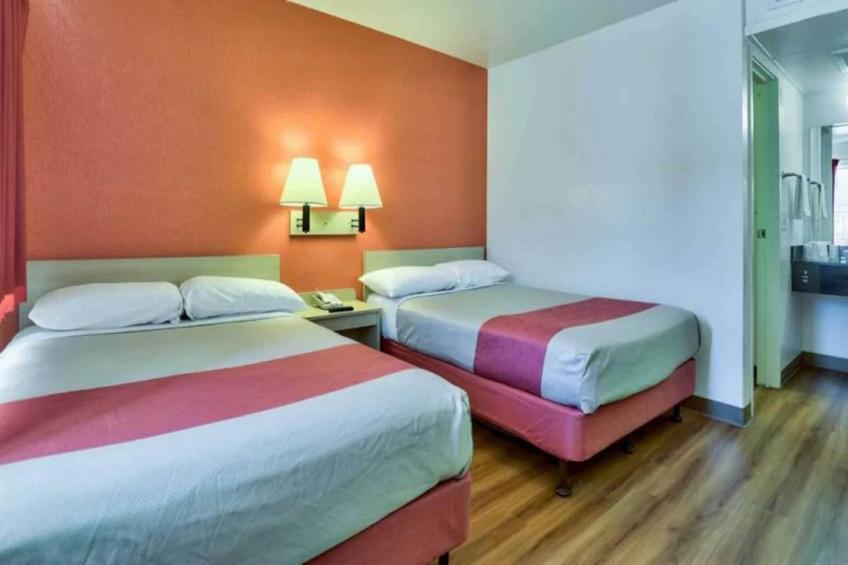 2 Full Beds  Micfridge Smoking - foto 4