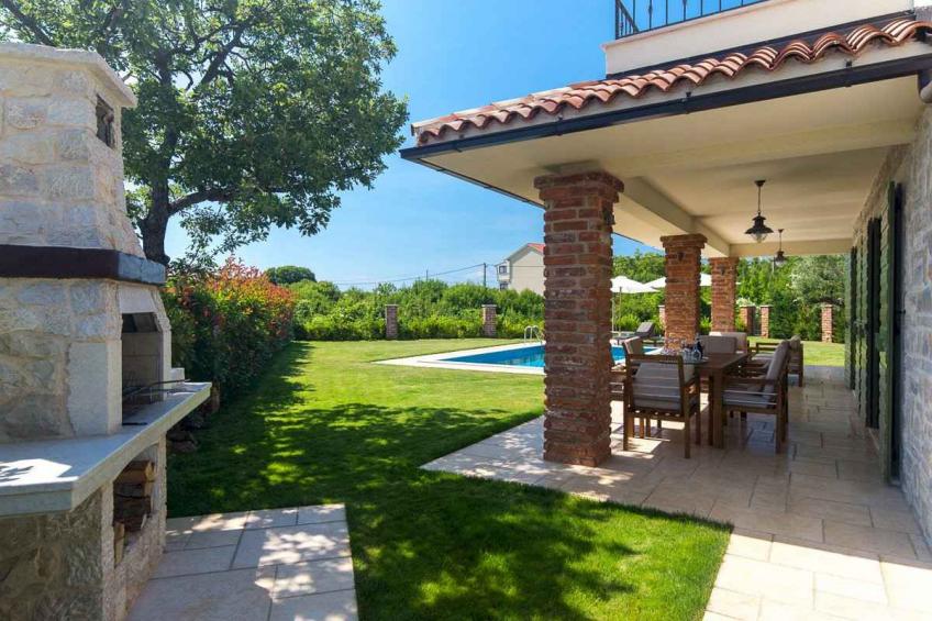 Holiday house with a rustic touch and pool on Krk - BF-YRZYR - foto 5