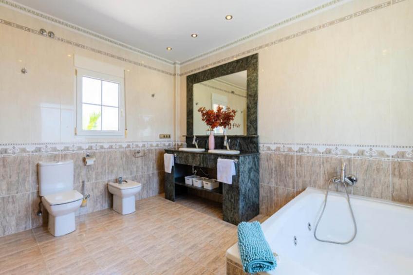 Maison à Jacarilla - foto 22