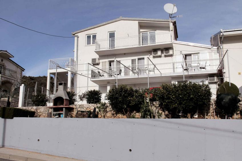 Holiday apartment Accommodation with a beautiful panorama - BF-NMPGG - foto 4