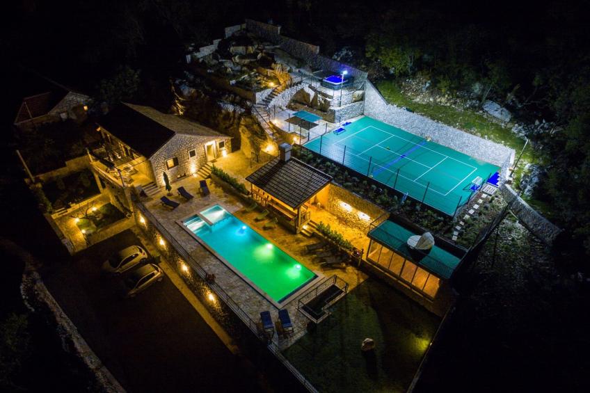 Villa Falcon Rook - Four-Bedroom Villa with Terrace and Swimming Pool - foto 62