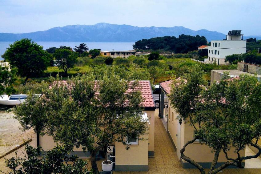 Manora Sucuraj Pool Gästehaus - foto 35