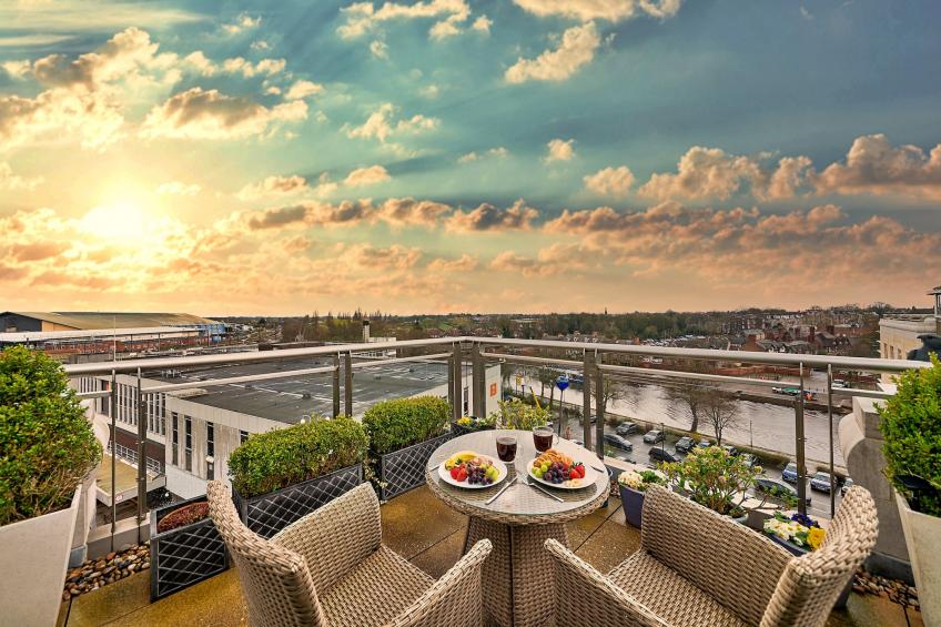 The Penthouse at 611 Westgate - foto 24