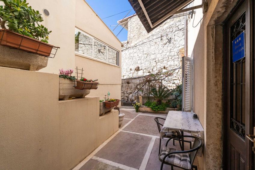 Apartment Family Tokić - One Bedroom Apartment with Terrace - foto 20