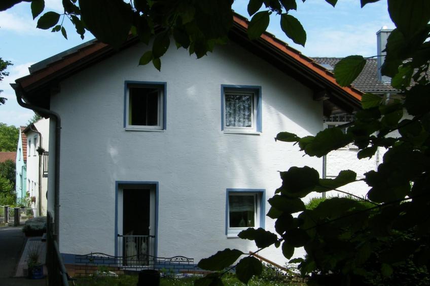 Komfortables Ferienhaus mit Garten und Parkplatz in unmittelbarer Nähe zum Stad