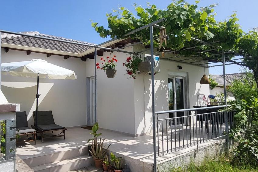 Strandnahes Ferienhaus mit privatem Garten - foto 33